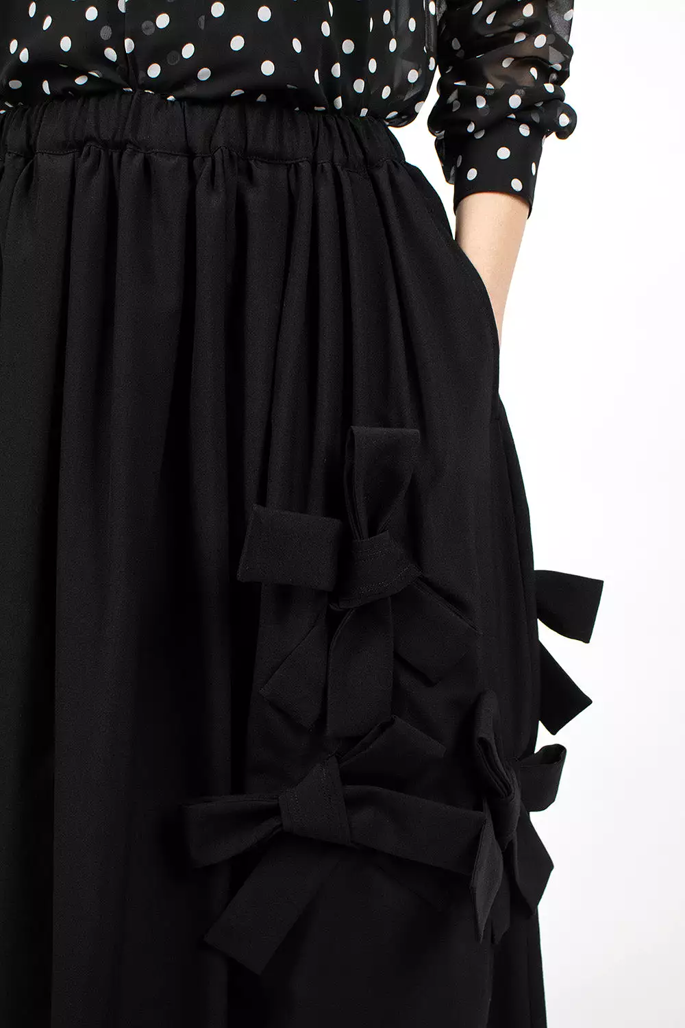 Bow Skirt Black