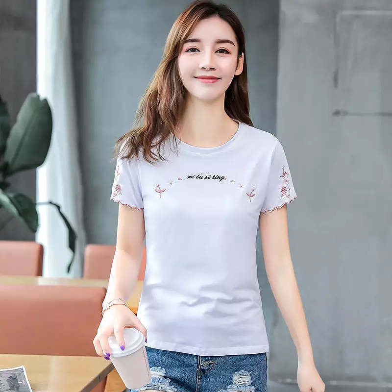 Embroidered short-sleeved t-shirt for women