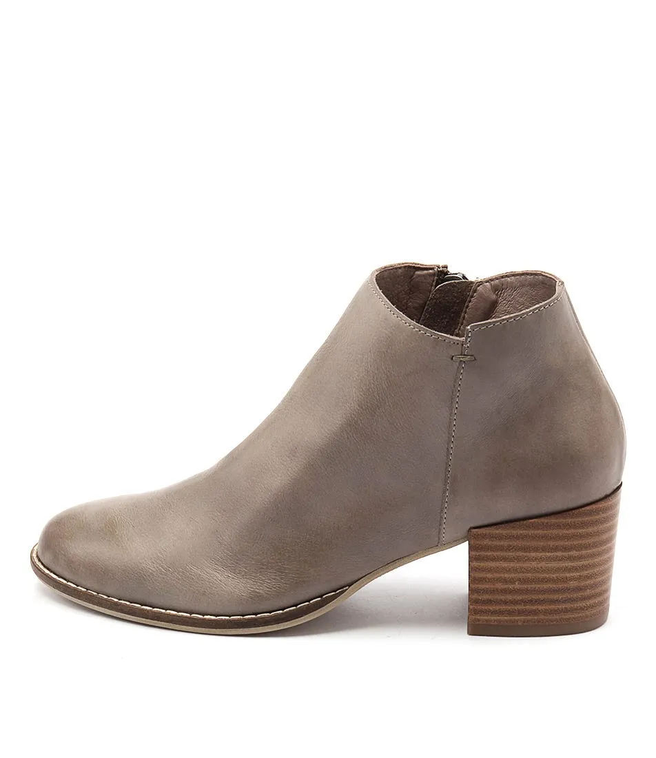 SILENT D Mills Khaki Leather