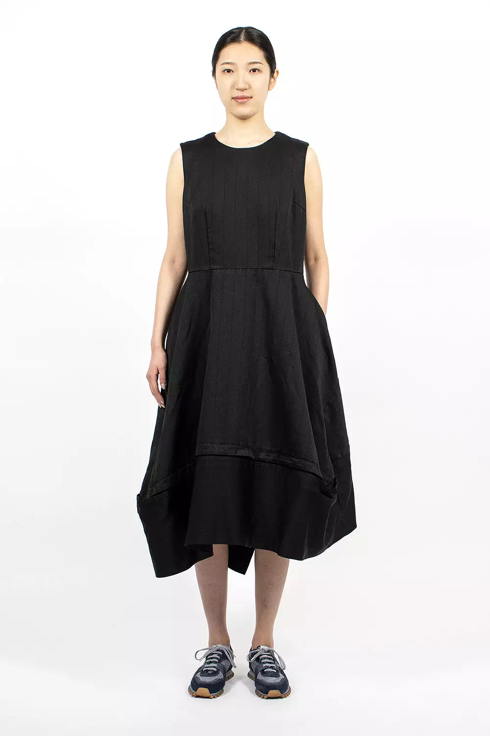 Sleeveless Balloon Dress Black