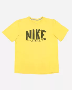 Vintage Men's Yellow Nike logo t shirt - L